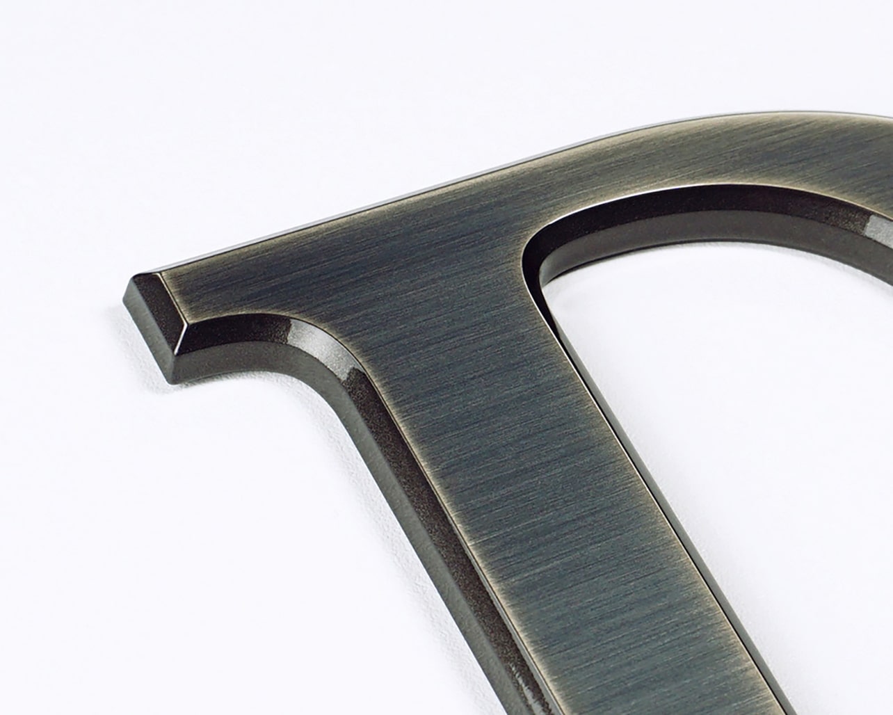 Type: Taff Lite 5mm Thick / 1.5mm Chamfered + Semi-Straight Cut Finish: Brushed Black Nickel