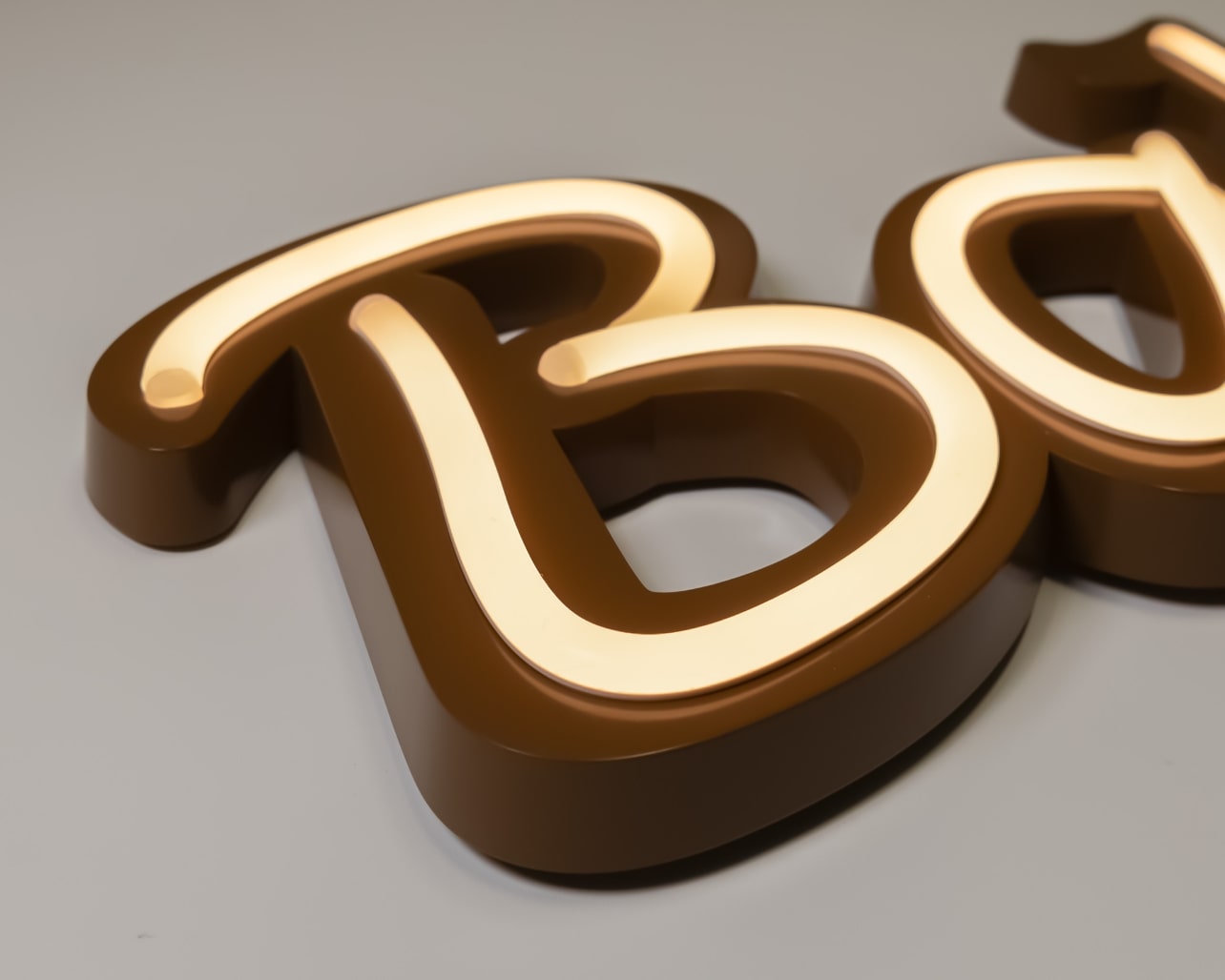 Body: ABS Resin15mm Thick Custom Brown Painted Light Source: SMD-LED Warm White