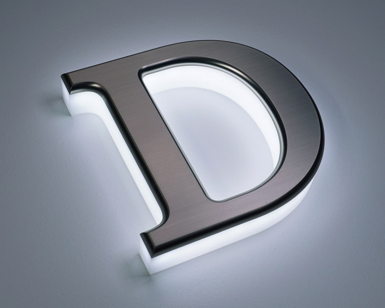 Surface: Taff Lite 5mm Thick / R-Direct Cut Brushed Nickel Body: Special Luminance Resin 15mm Thick / Straight Cut Light Source: SMD-LED Natural White