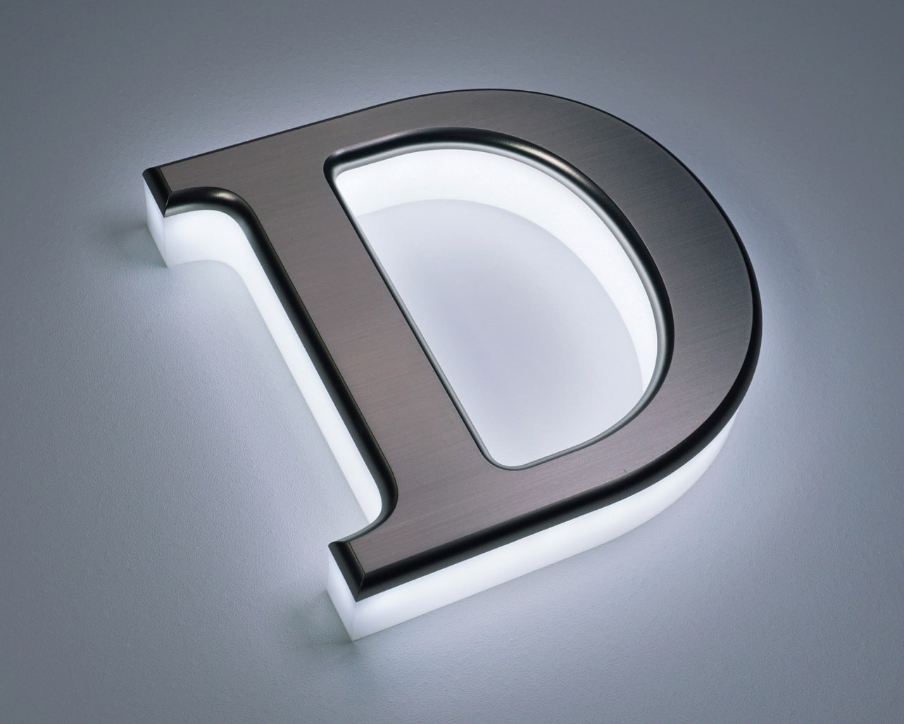 Surface: Taff Lite 5mm Thick /R-direct Cut Brushed Nickel Body: Special Luminance Resin 15mm Thick / Straight Cut Light Source: SMD LED Natural White