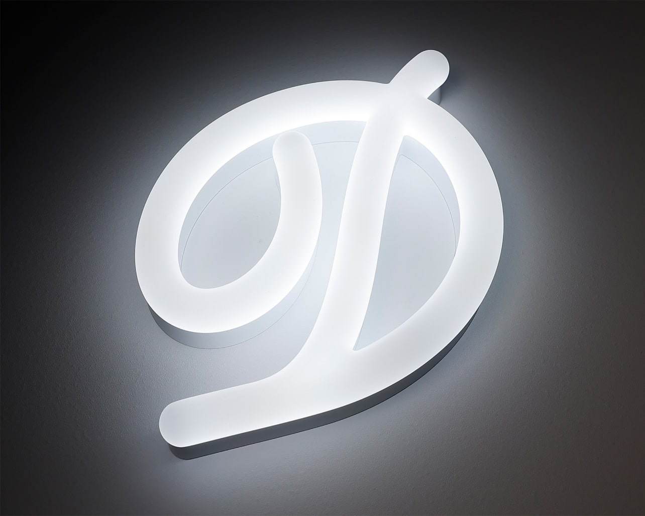 Body: Special Luminance Resin 15mm dia. Back Panel: ABS Resin 12mm Thick White Painted Sides Light Source: SMD-LED Natural White