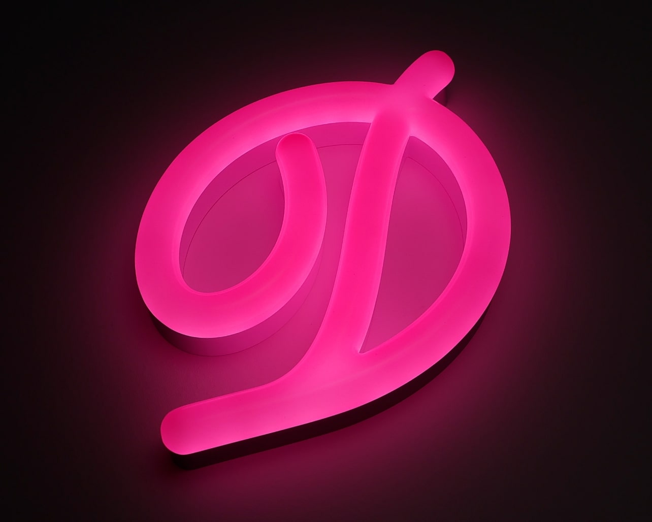 Body: Special Luminance Resin 15mm dia. Pink DK Back Panel: ABS Resin 12mm Thick White Painted Sides Light Source: SMD-LED